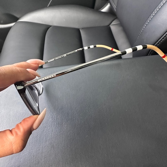 Burberry Prescription Frames - Picture 5 of 6